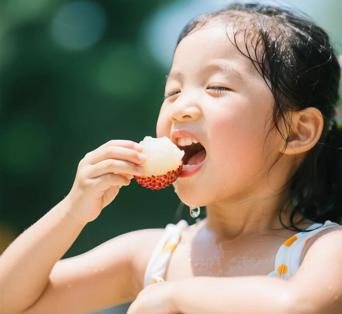 广州的夏天，为什么会「热出痒」？