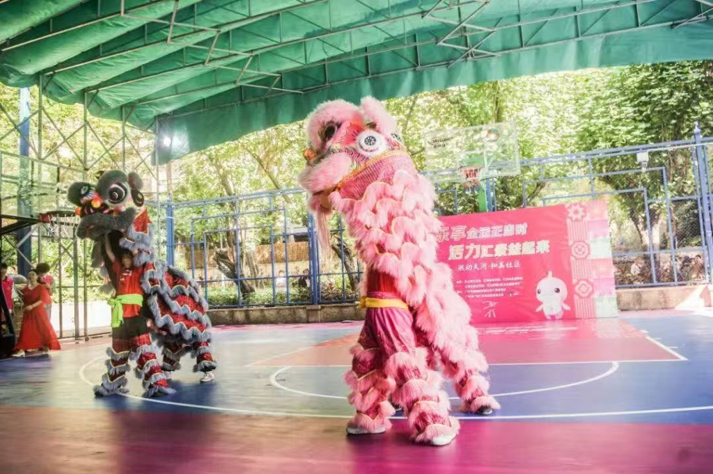 汇景全运月热力开场，峣华堂武医少年队展现岭南功夫风采